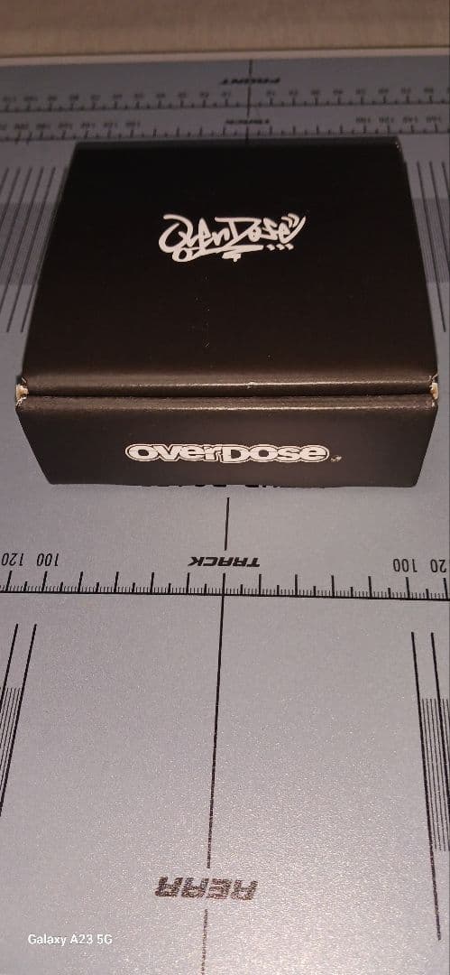 OVERDOSE マルチRCスタンド レッド