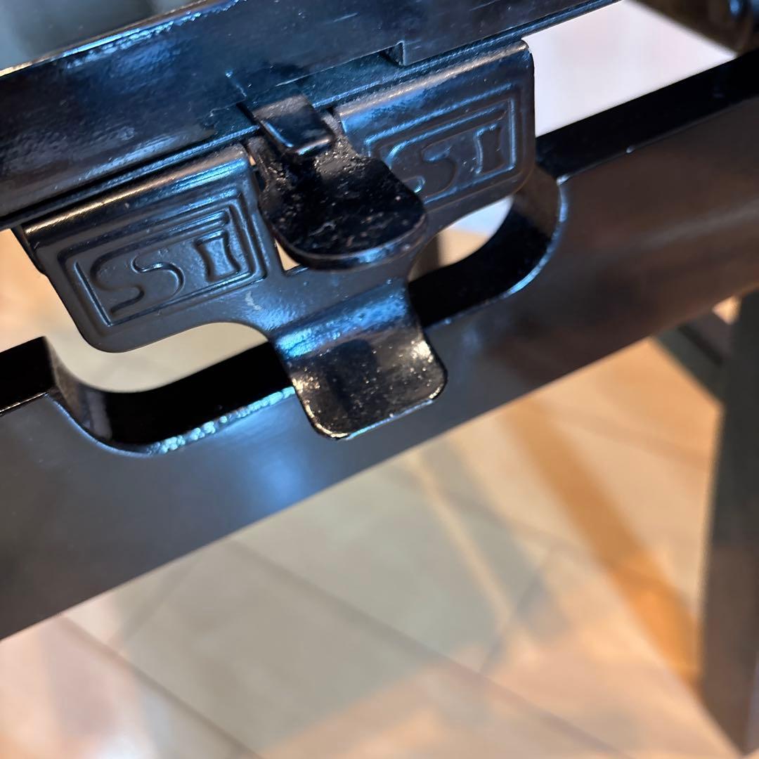 トムソン椅子 背もたれ付き ピアノ椅子