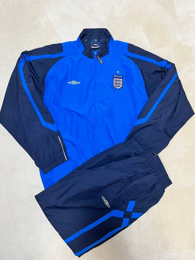 希少　アンブロ　イングランド代表　ナイロンジャージXL セットアップ上下セット