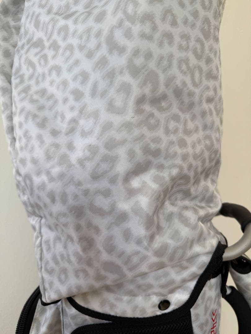 ニューバランス　キャディバッグ レオパード柄 ホワイトu0026グレイ