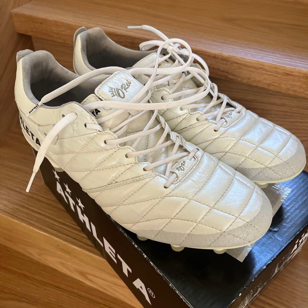 ATHLETA サッカーシューズ ホワイト(スパイク)