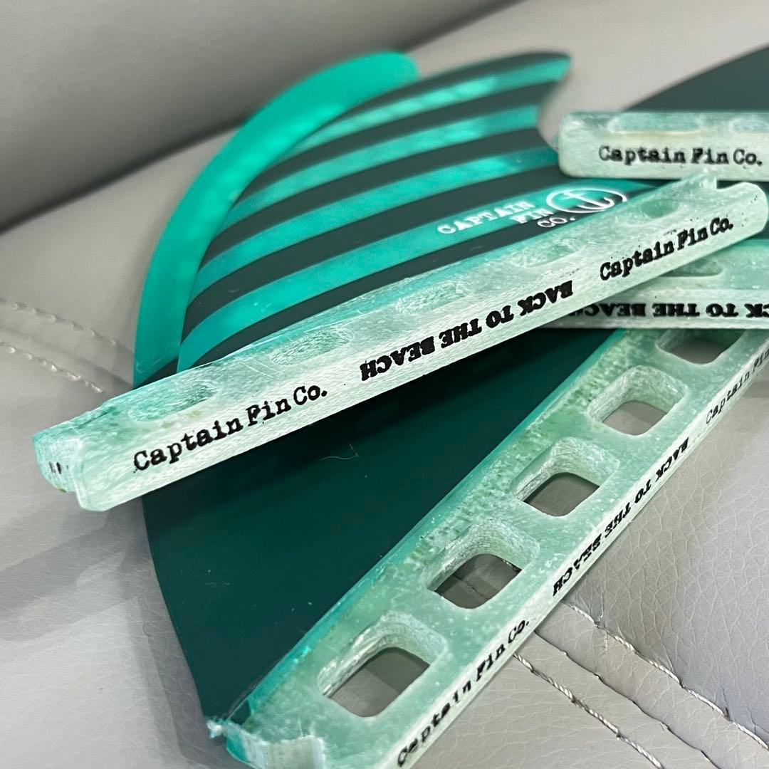 CAPTAIN FIN キャプテンフィン　クアッドフィン　MEDIUM