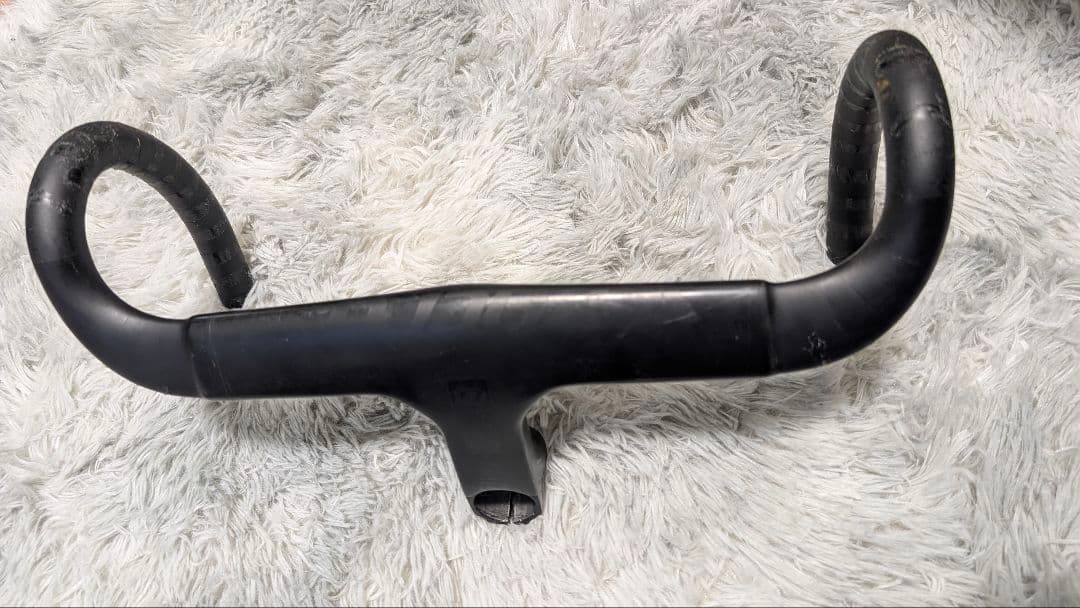 Syncros カーボン一体型ハンドル　RR1.0 90mm 380mm