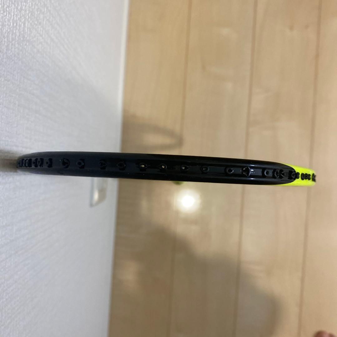 【希少_即日発送】バドミントンラケット　ヨネックス　ASTROX77 3UG5