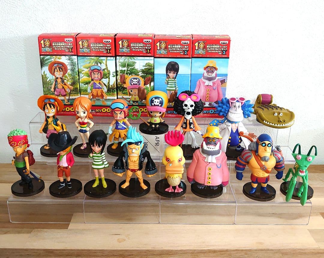 ワンピース　ワールドコレクタブル　ストロングワールド　劇場版　vol.1,2