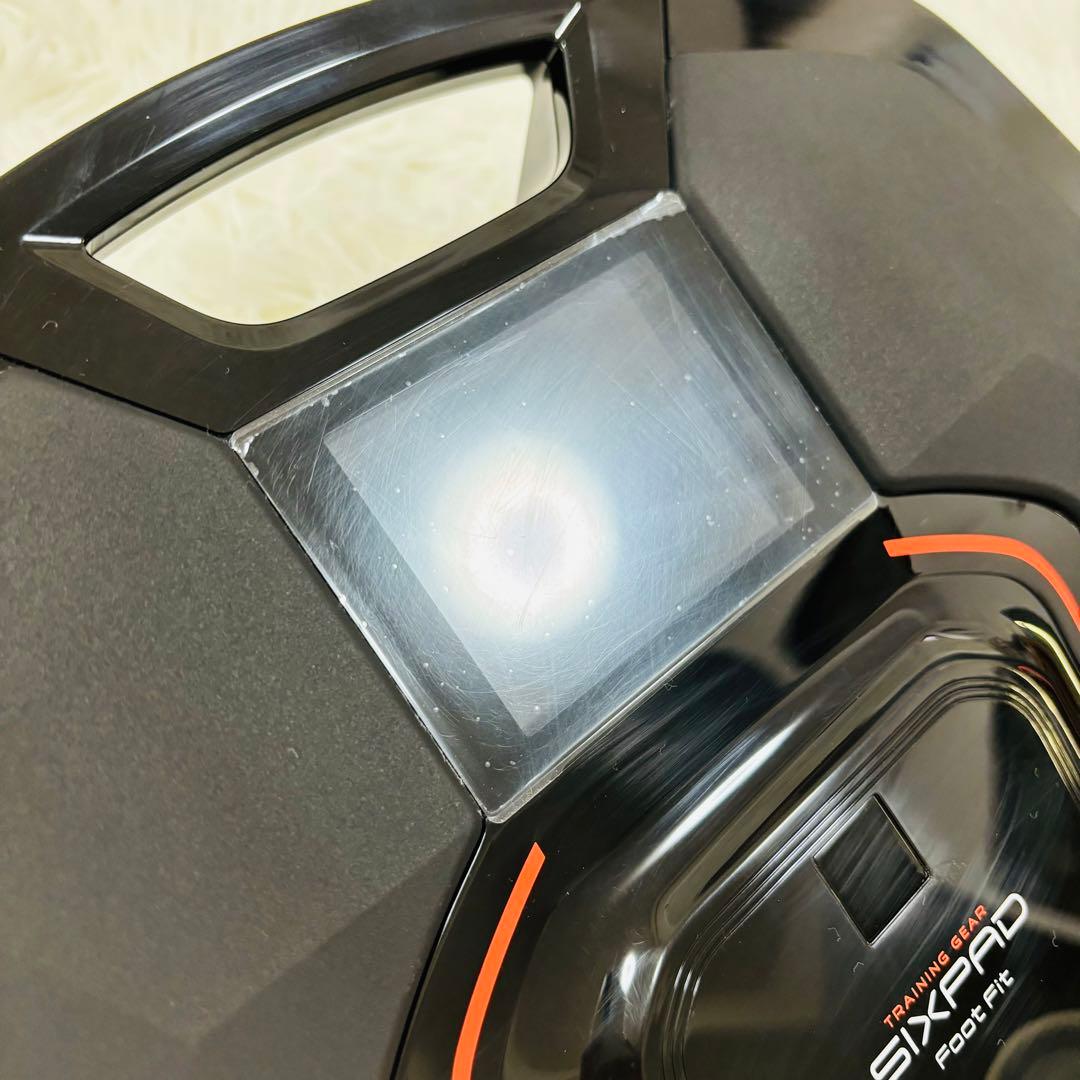 【美品】SIXPAD FOOTFIT2 EMSトレーニング　箱付き