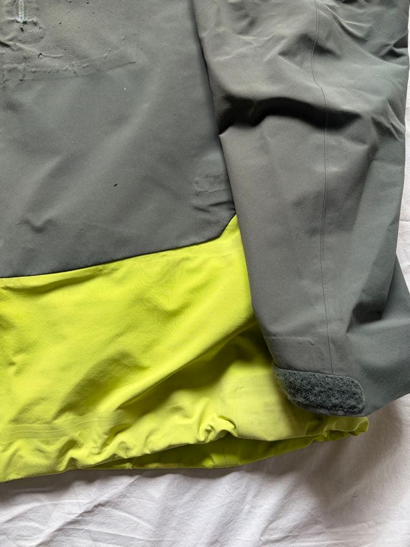 Arc’teryx sentinel lt jacket gore-tex