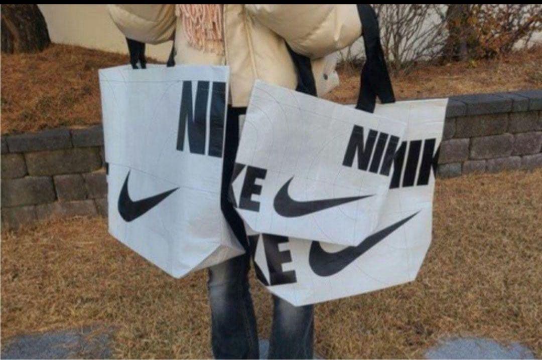 Ｓサイズ30枚NIKE ナイキ　紙袋　ショッピングバッグ　ショッパー新品