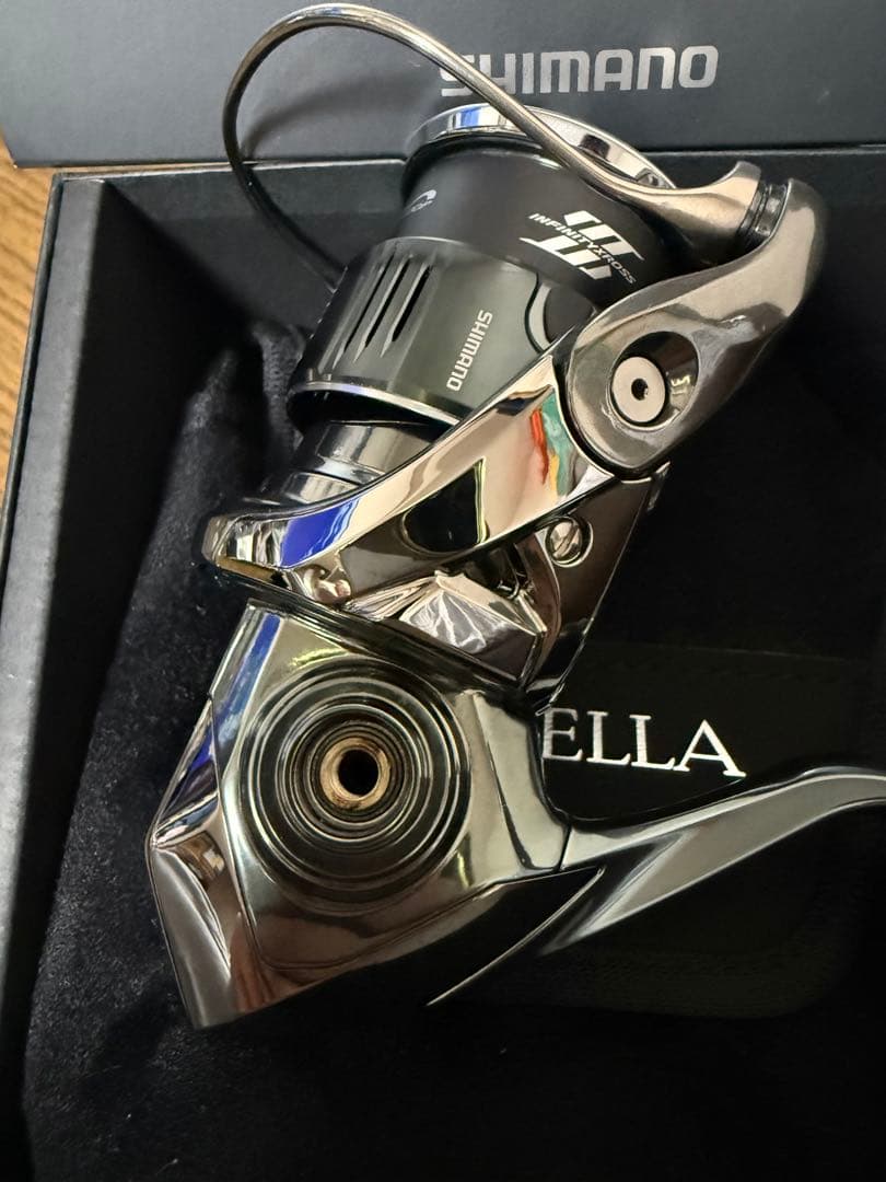 22 ステラ 2500SHG リール 2500 2000 SHIMANO シマノ