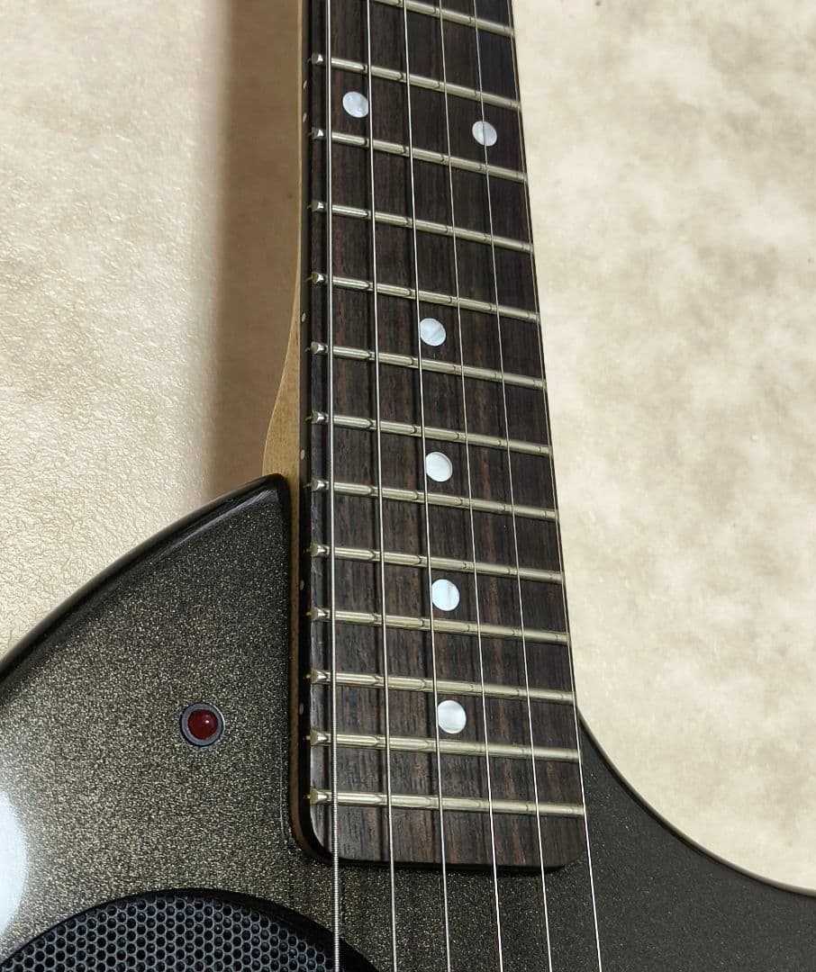 【美品】ZO-3 芸達者 MB アンプ内蔵ミニギター ケース付