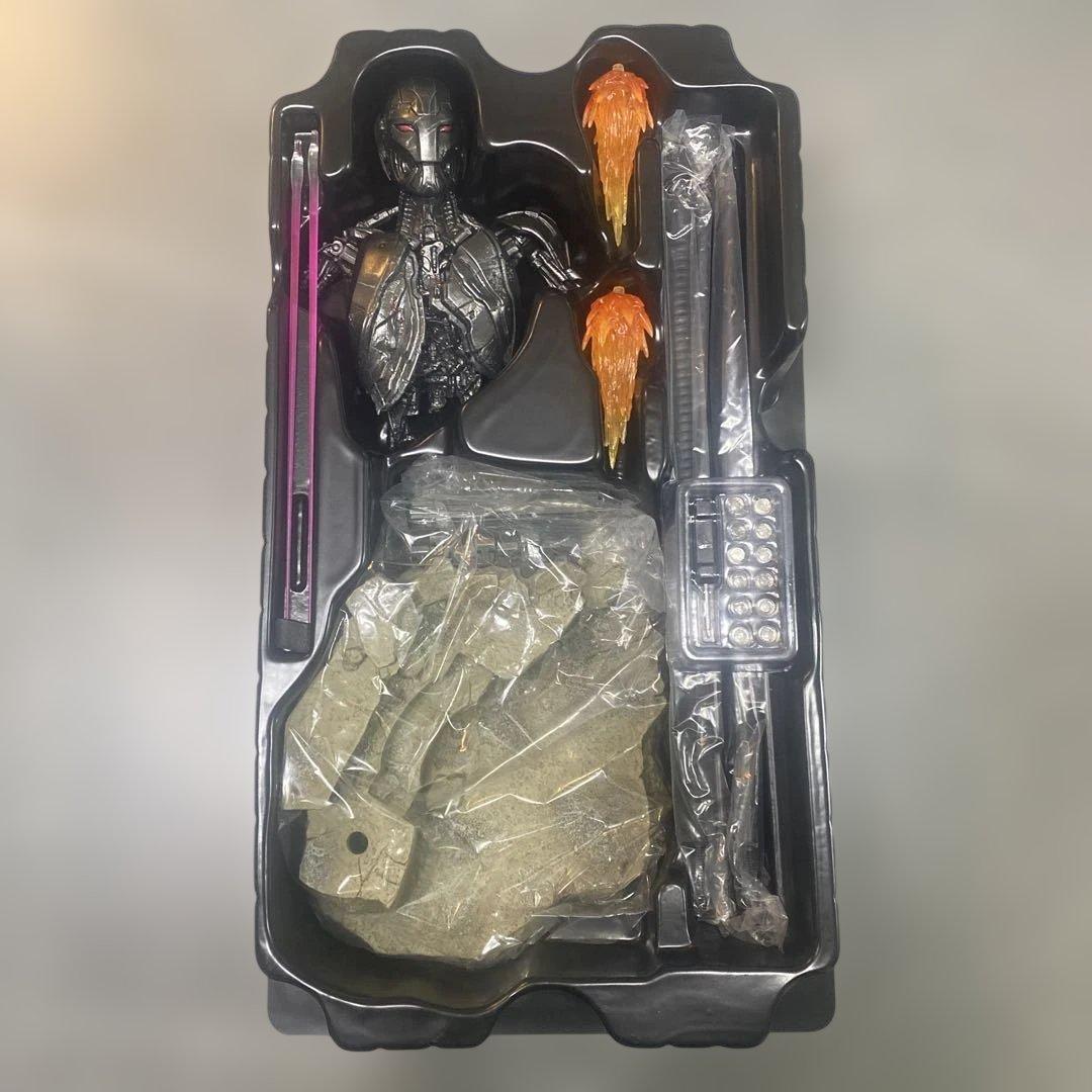 ホットトイズ　アベンジャーズAOU アイアンマン マーク XLV