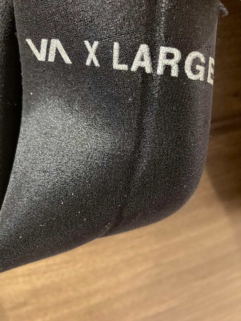 RVCA ブラック タッパー フロントジッパー　XL 2mm