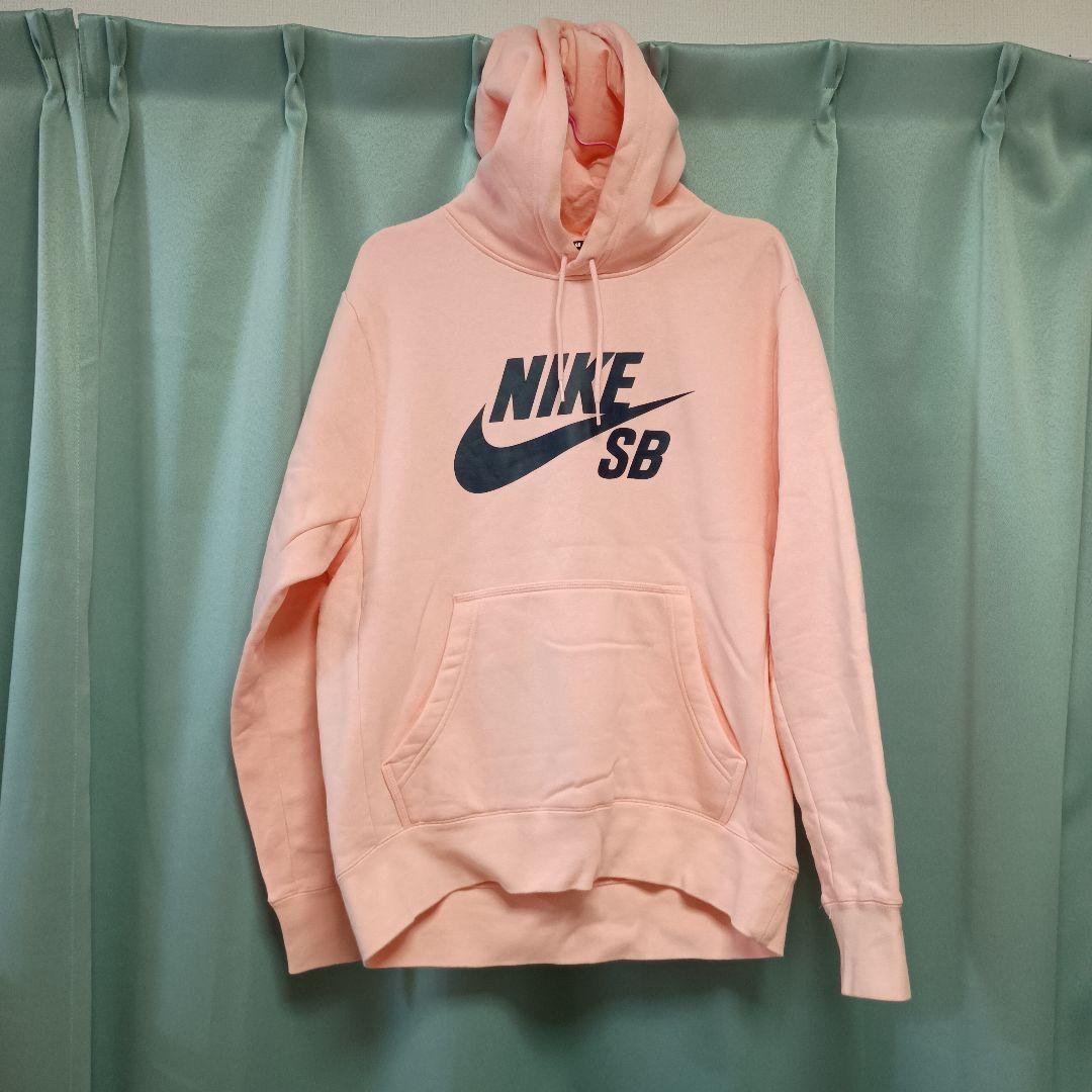 NIKE SB ナイキスノーボード　かわいい薄ピンク