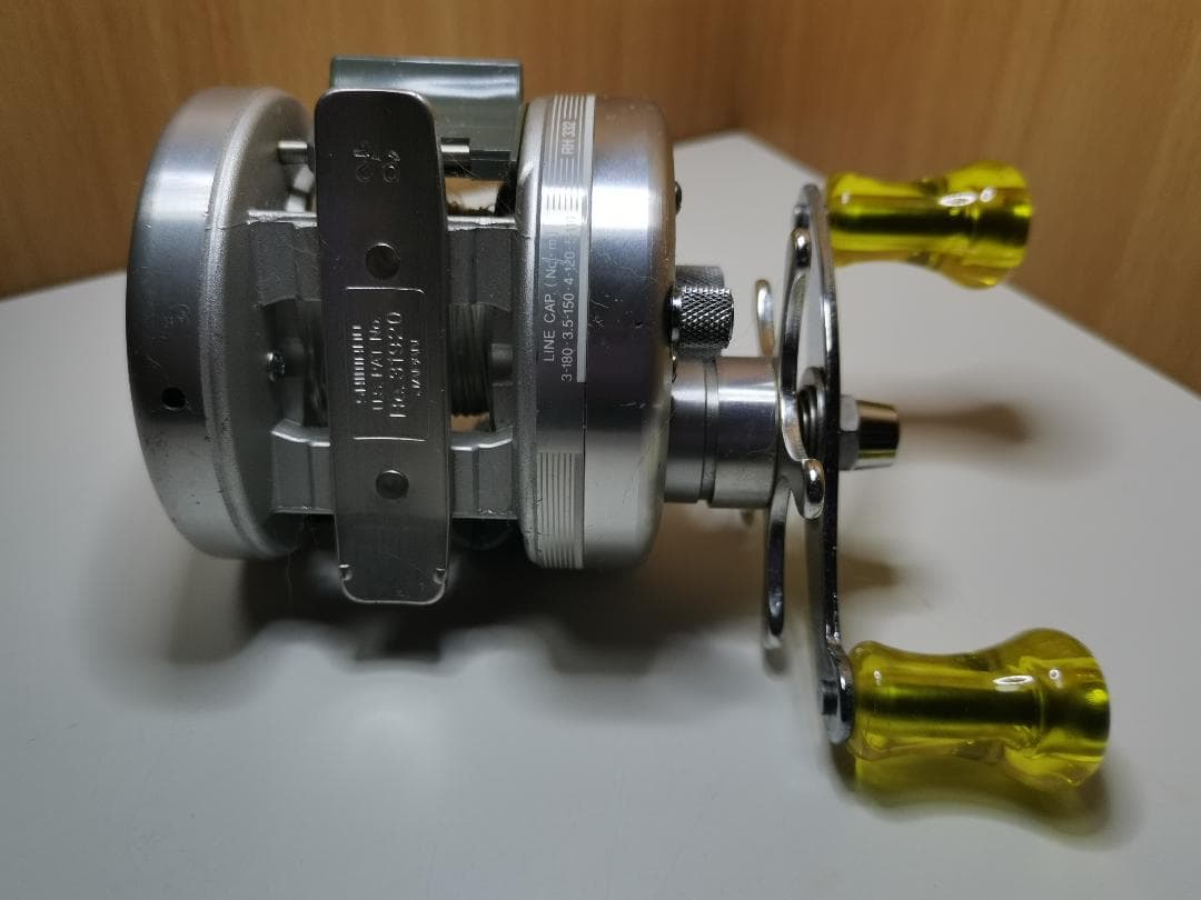 【年代 美品】シマノ カルカッタ 200 & アウトフィッターズパワークランク