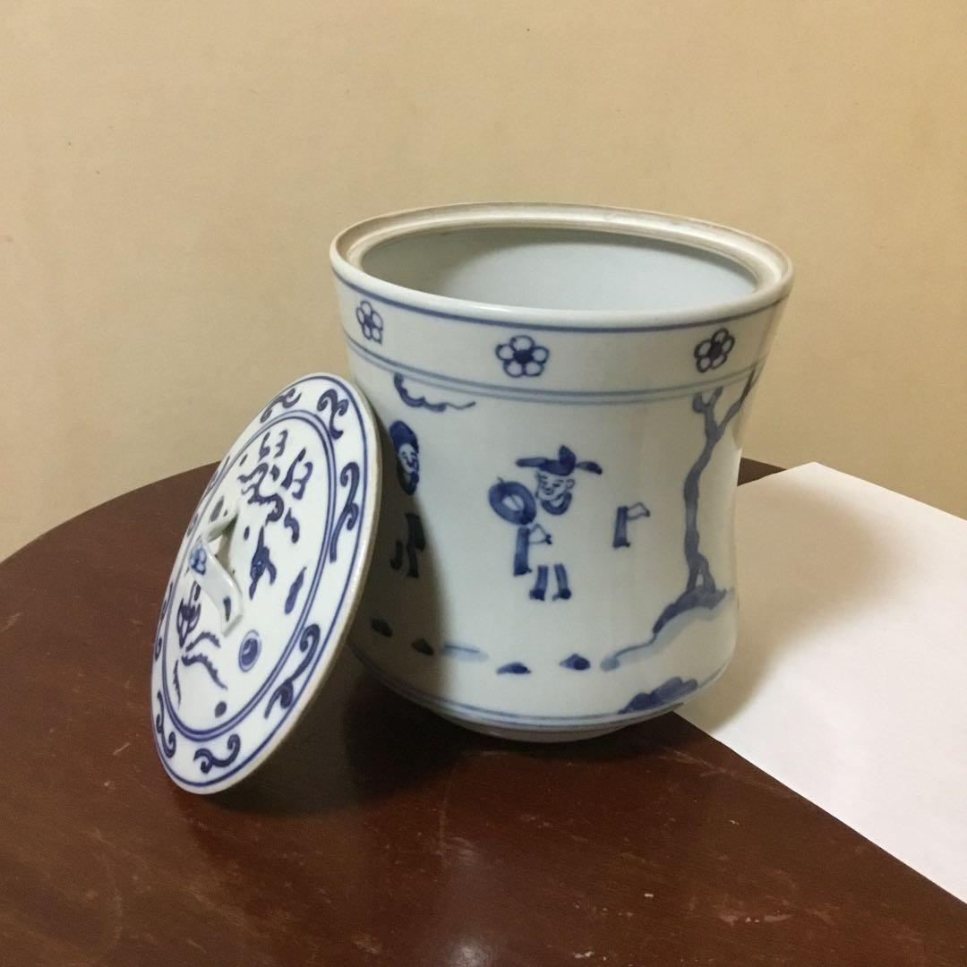 謎の水指　染付