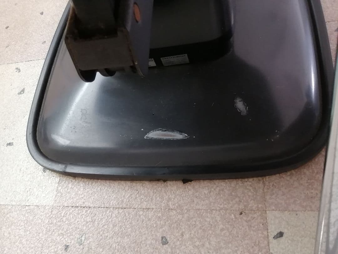 タカラベルモント合成皮革の電動美容院用カット椅子③