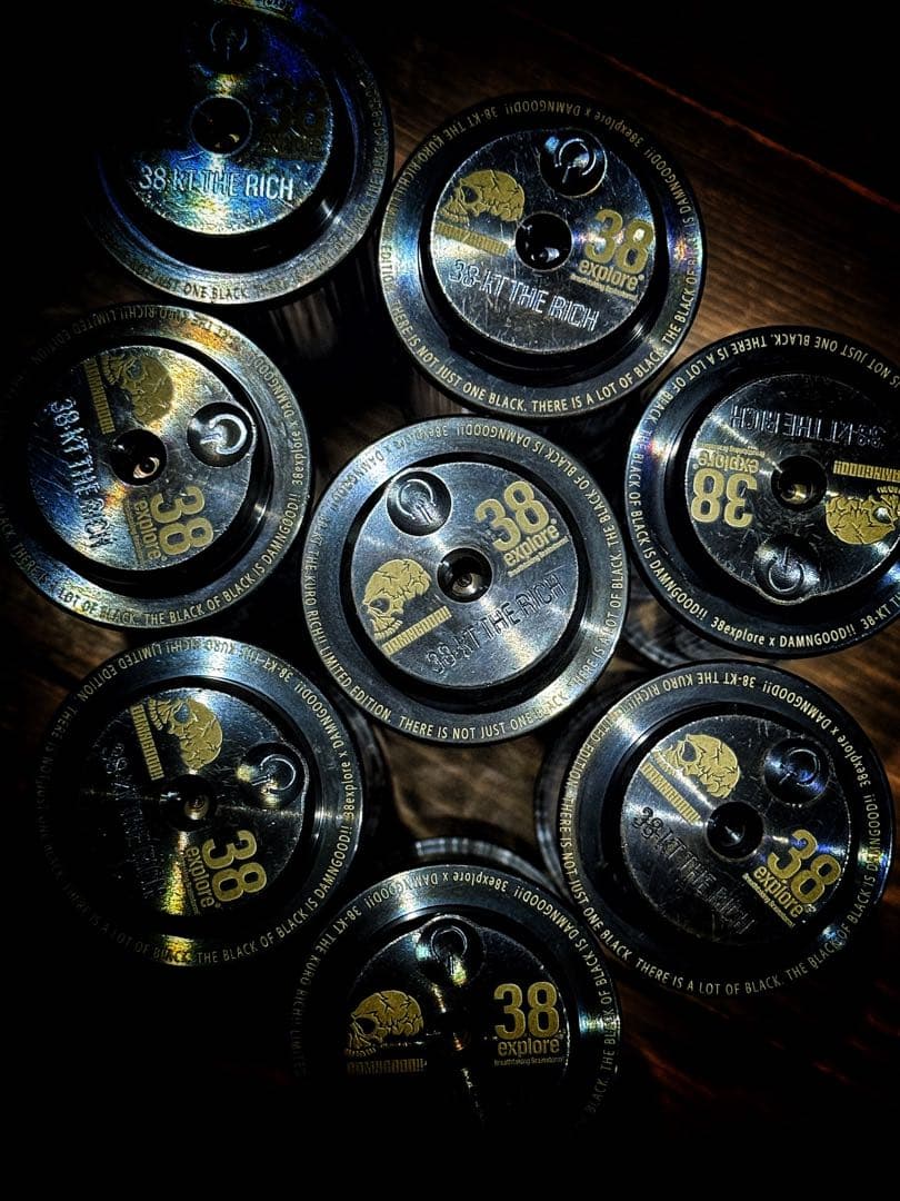 DAMNGOOD 38-KT THE KURO RICH 38灯