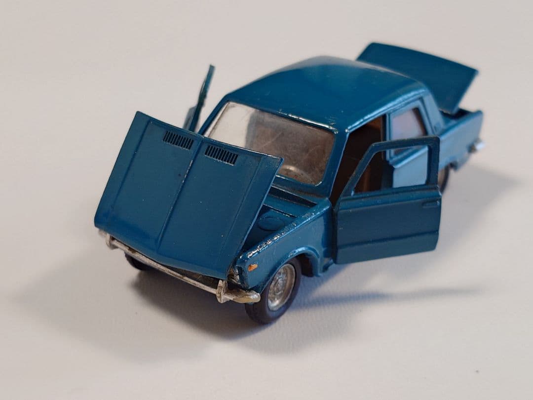 ミニカー MERCURY FIAT - 125 BERLINE