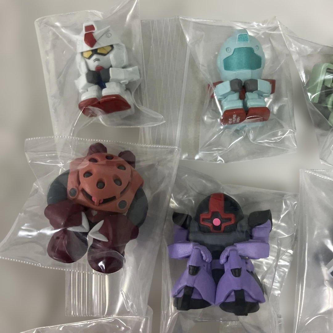 まちぼうけガンダムの場合24個 その1、2、3、4、BK、リアルタイプカラー