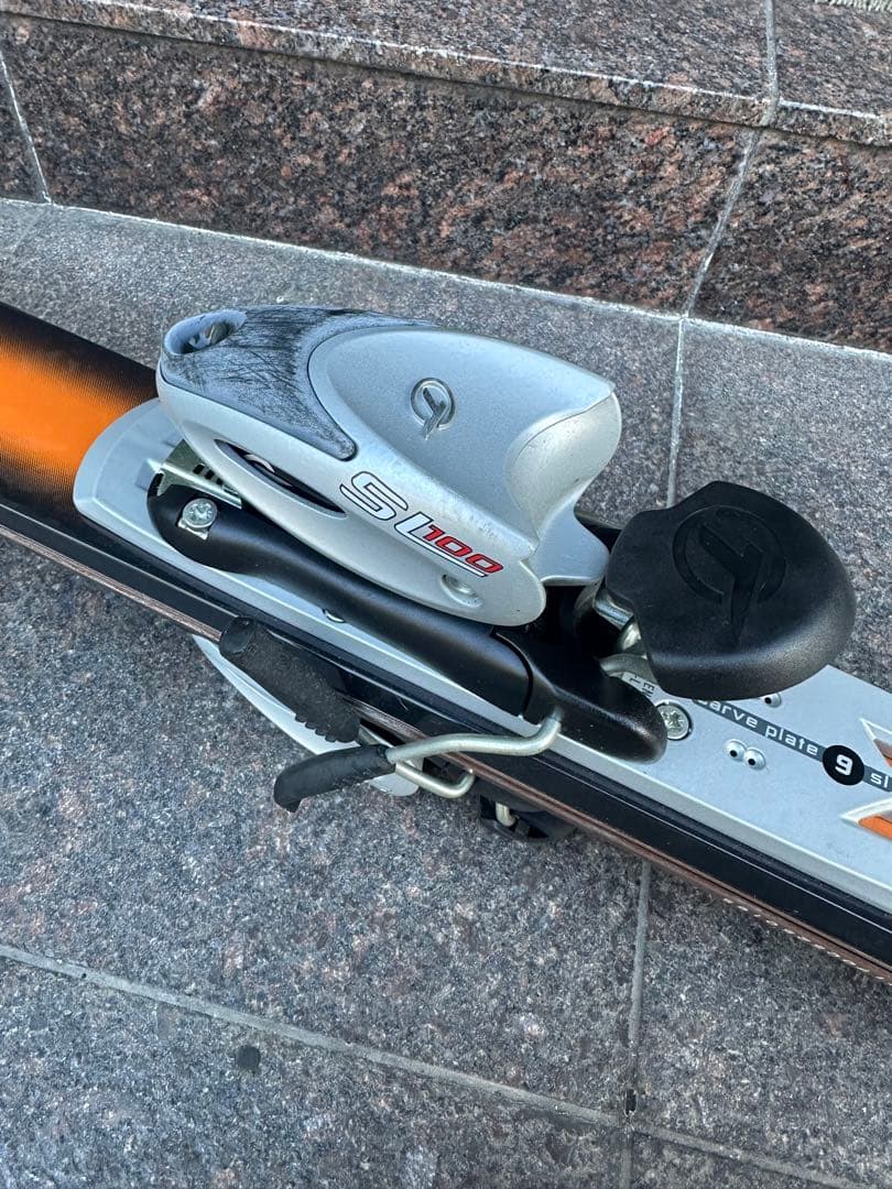 チロリア固定器のFALKE MARA Carve plate 9 sスノーボード