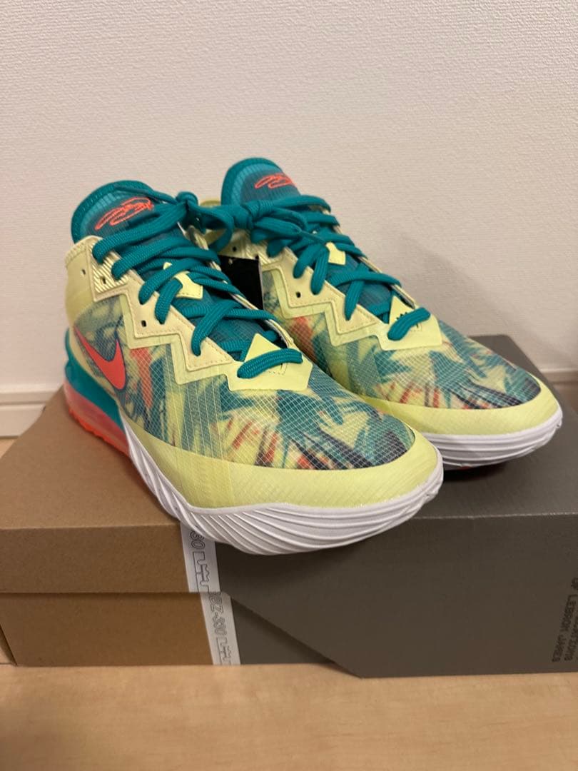 LEBRON XVIII LOW レブロン18ロウ　新品未使用
