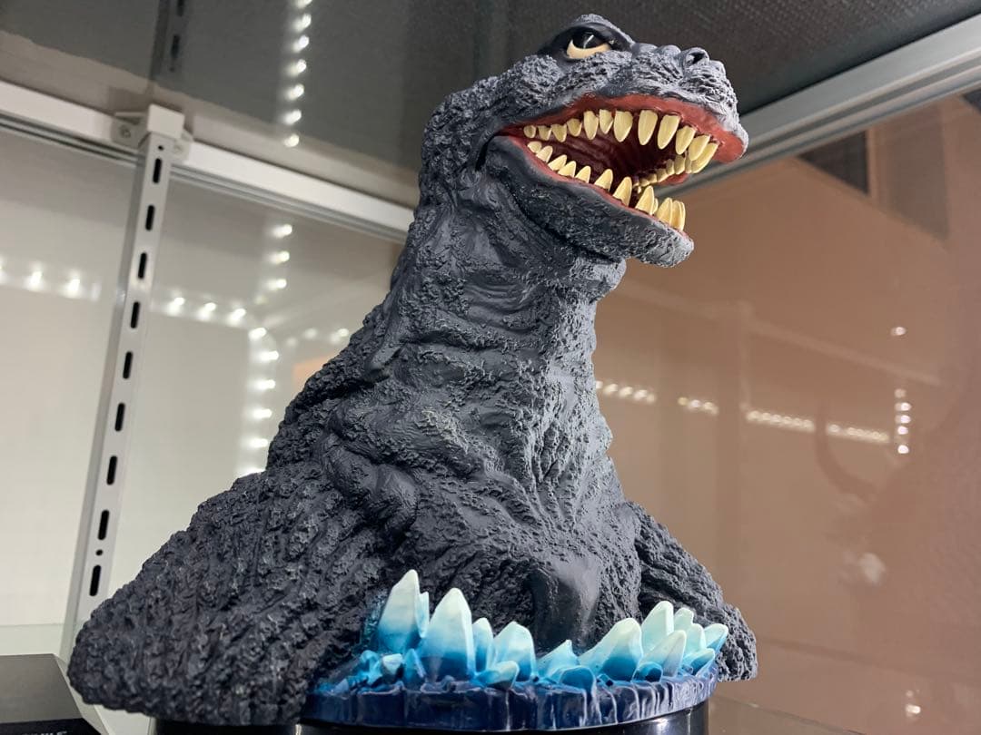 ゴジラ　胸像　キングコング対ゴジラ