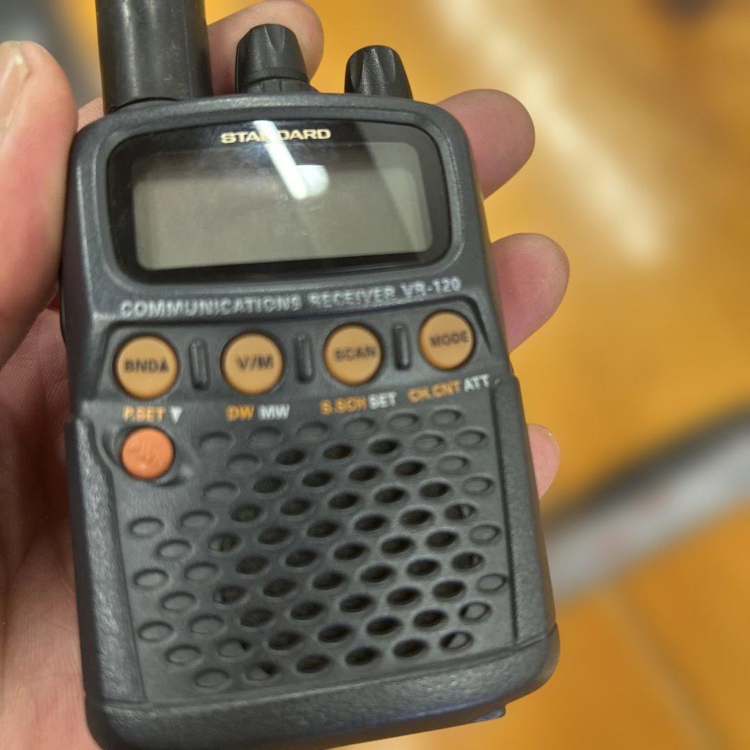 YAESU VR-120 広帯域ハンディ受信機 スタンダード　エアバンド