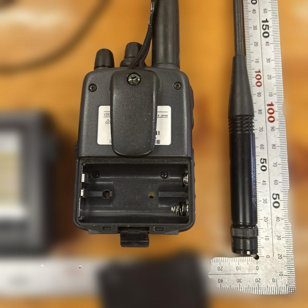 YAESU VR-120 広帯域ハンディ受信機 スタンダード　エアバンド