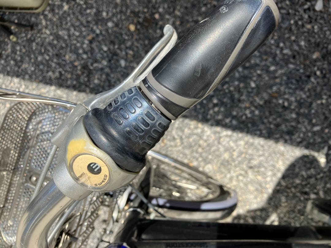 ブリヂストン　アルベルト　26インチ　シルバー　　【引き取り限定】　５段変速