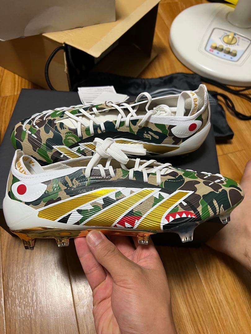 迷彩 ゴールド スパイクシューズ