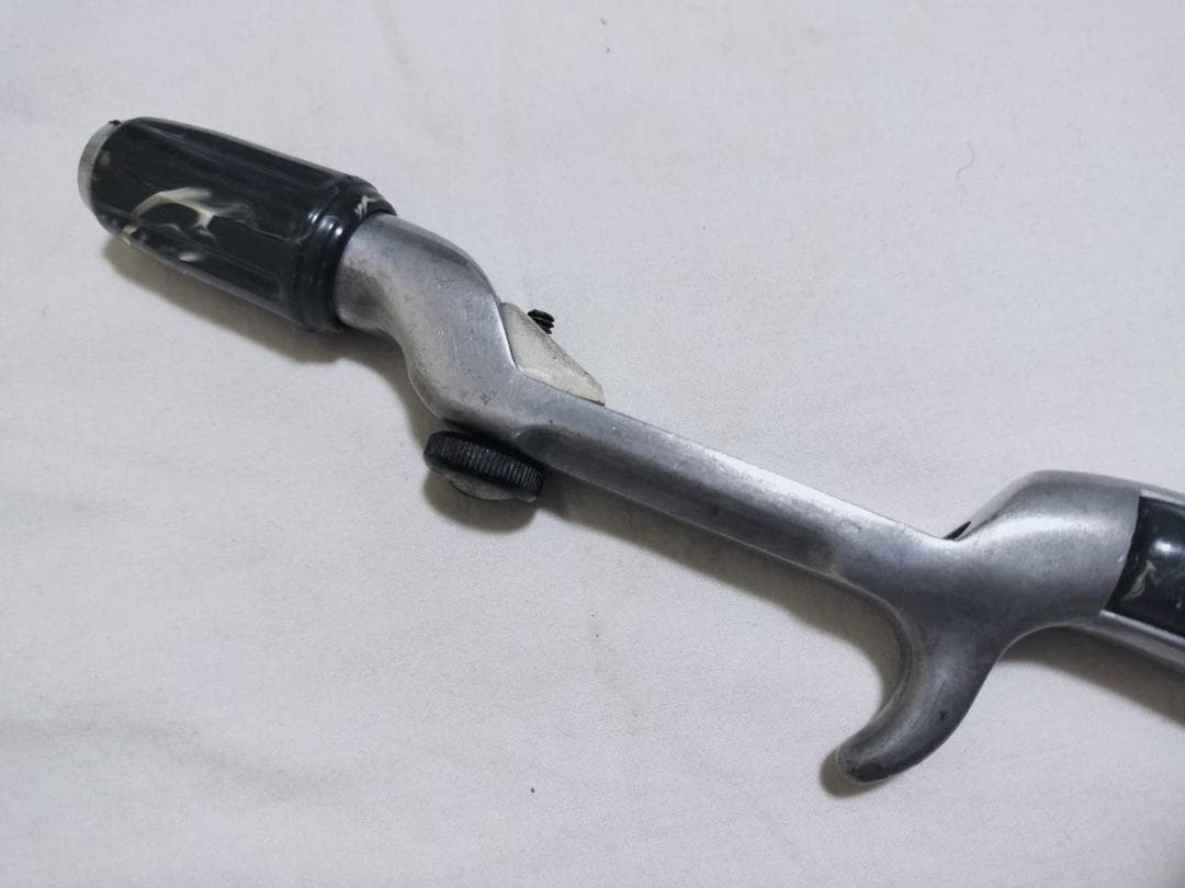 ☆ビンテージ　ピストル　ロッドグリップ　竿　グリップ　レア