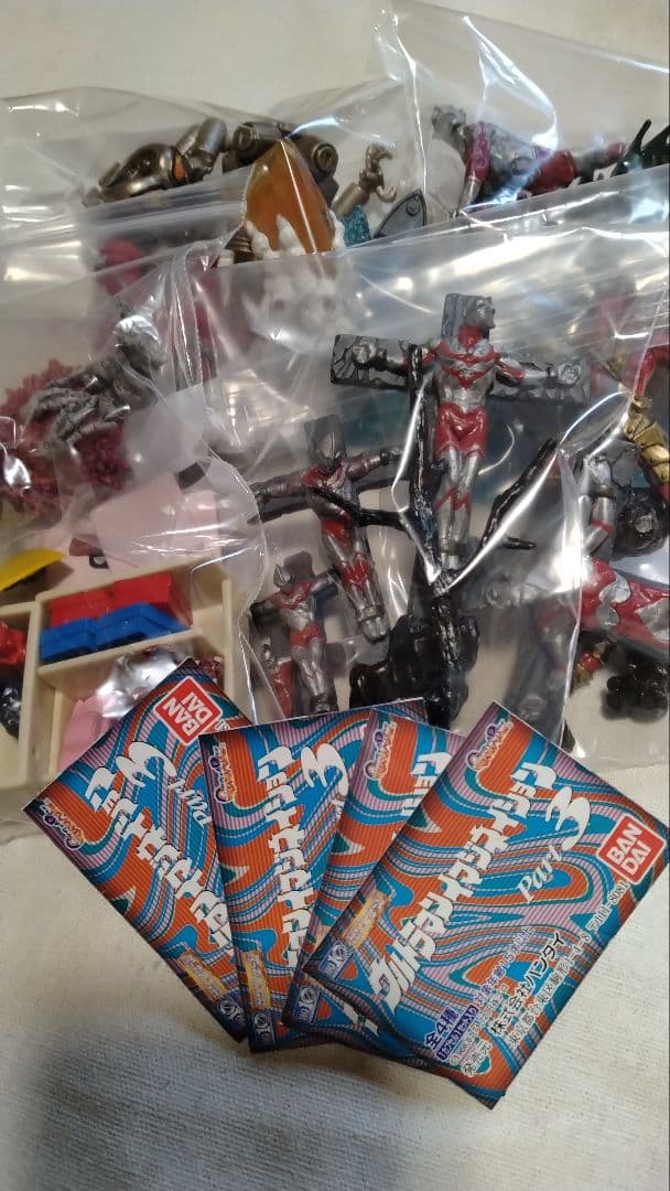 HGシリーズウルトラマンイマジネイション Part 1〜4 全16種 中古品