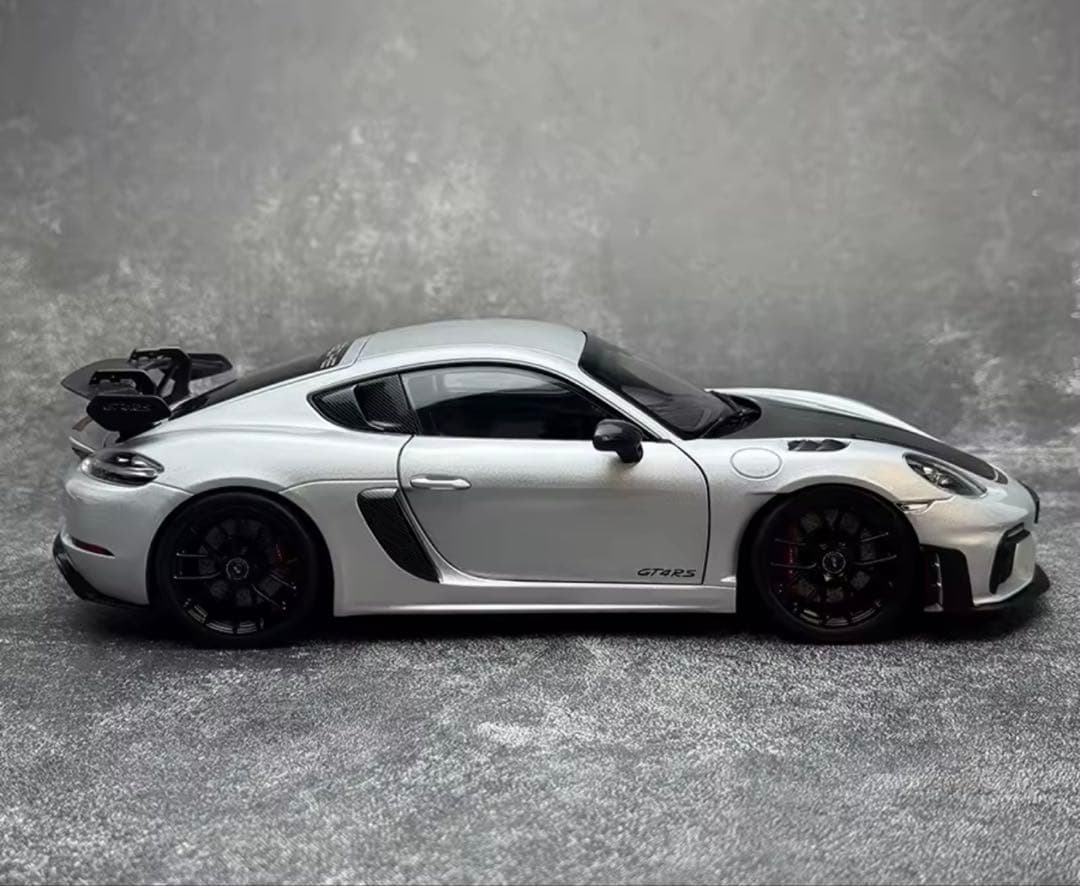 Norev 1/18 2023ポルシェ ケイマン GT4 RSモデルミニカー