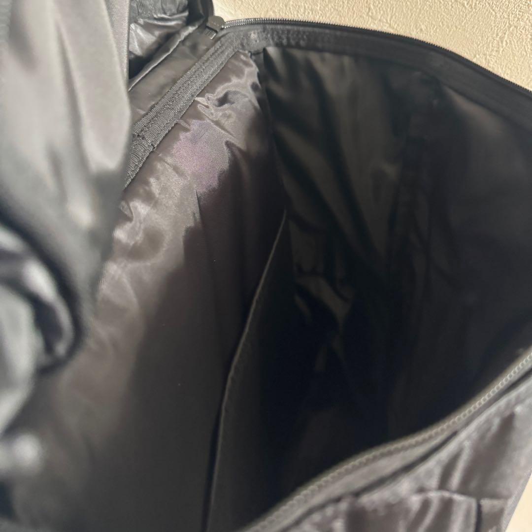 スラッシャー ランニングプッシュ リュック 30L 黒　ブラック