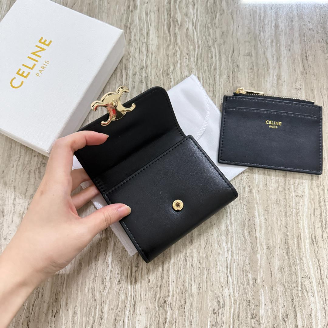 美品ノベルティ　三つ折財布