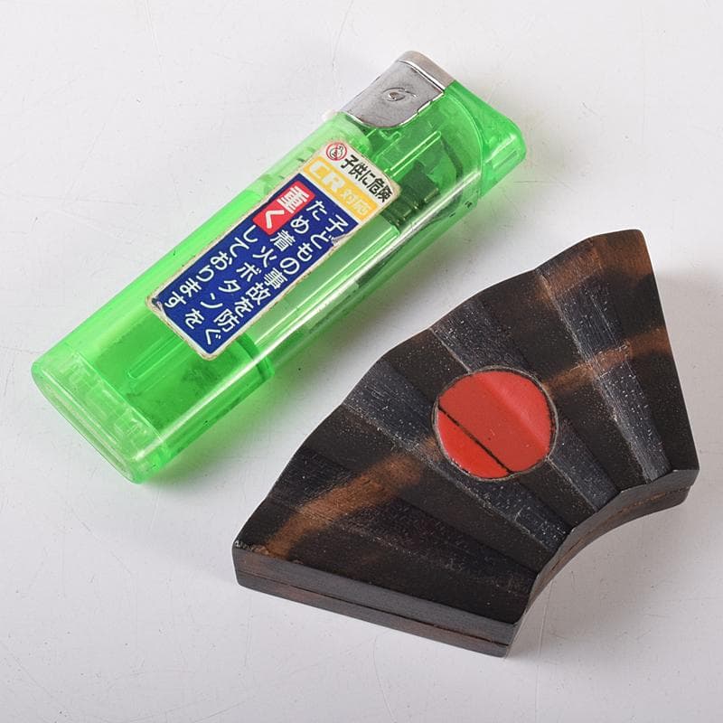 茶道具　寿石造　黒柿　日の丸　扇形香合　共箱　M　R7925