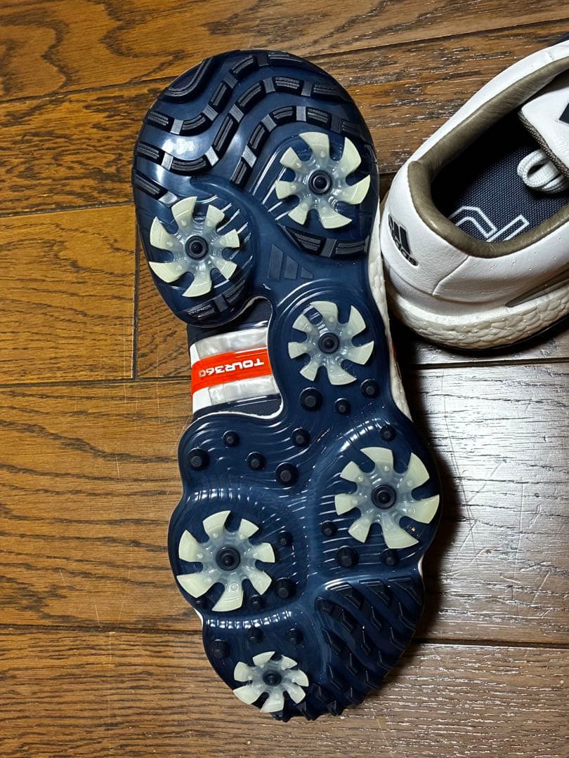 アディダスTOUR360 DJ&W・グレツキー コラボゴルフシューズ キャップ付