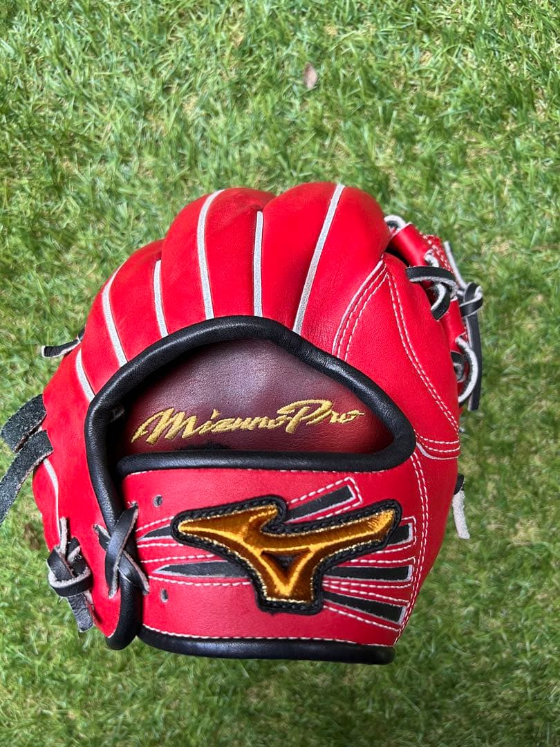 Mizuno Pro 軟式グローブ 赤