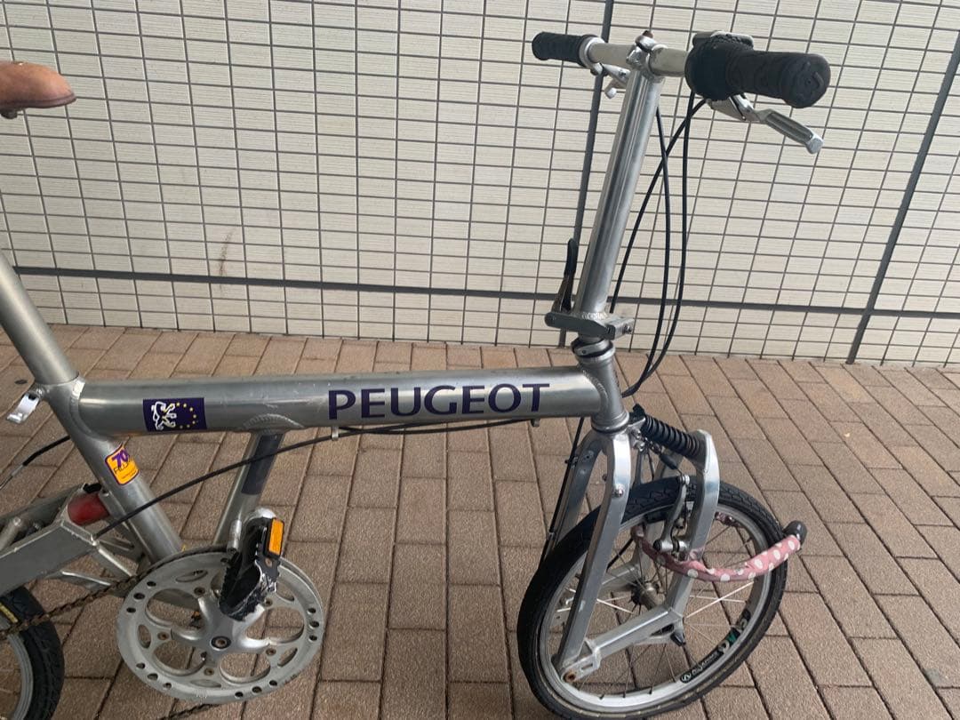 PEUGEOTパシフィックシルバー