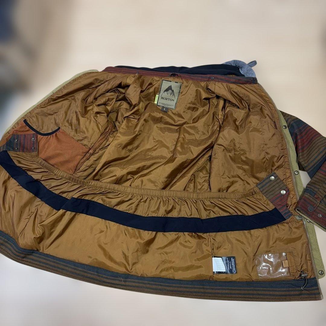 【最終値下大人気美品】BURTON 中綿フーディジャケット ボーダー柄Lサイズ