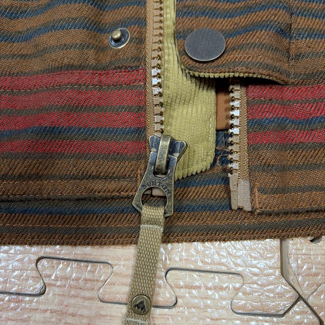 【最終値下大人気美品】BURTON 中綿フーディジャケット ボーダー柄Lサイズ