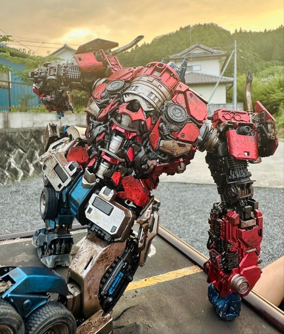 yolopark オプティマス・プライム塗装済み完成品