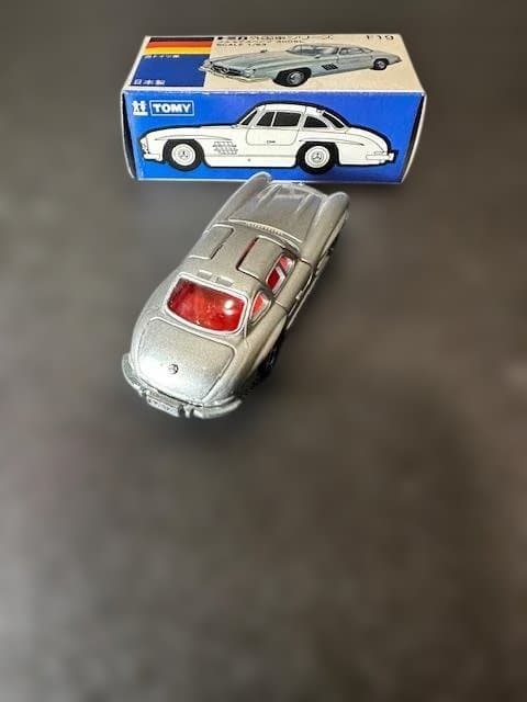 【絶版希少・トミカ 青箱】F19　メルセデス・ベンツ 300SL 日本製