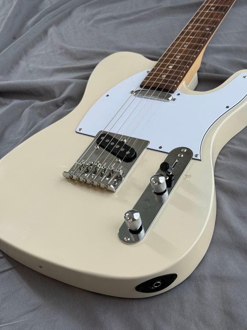 エレキギター テレキャスター　バニラホワイト