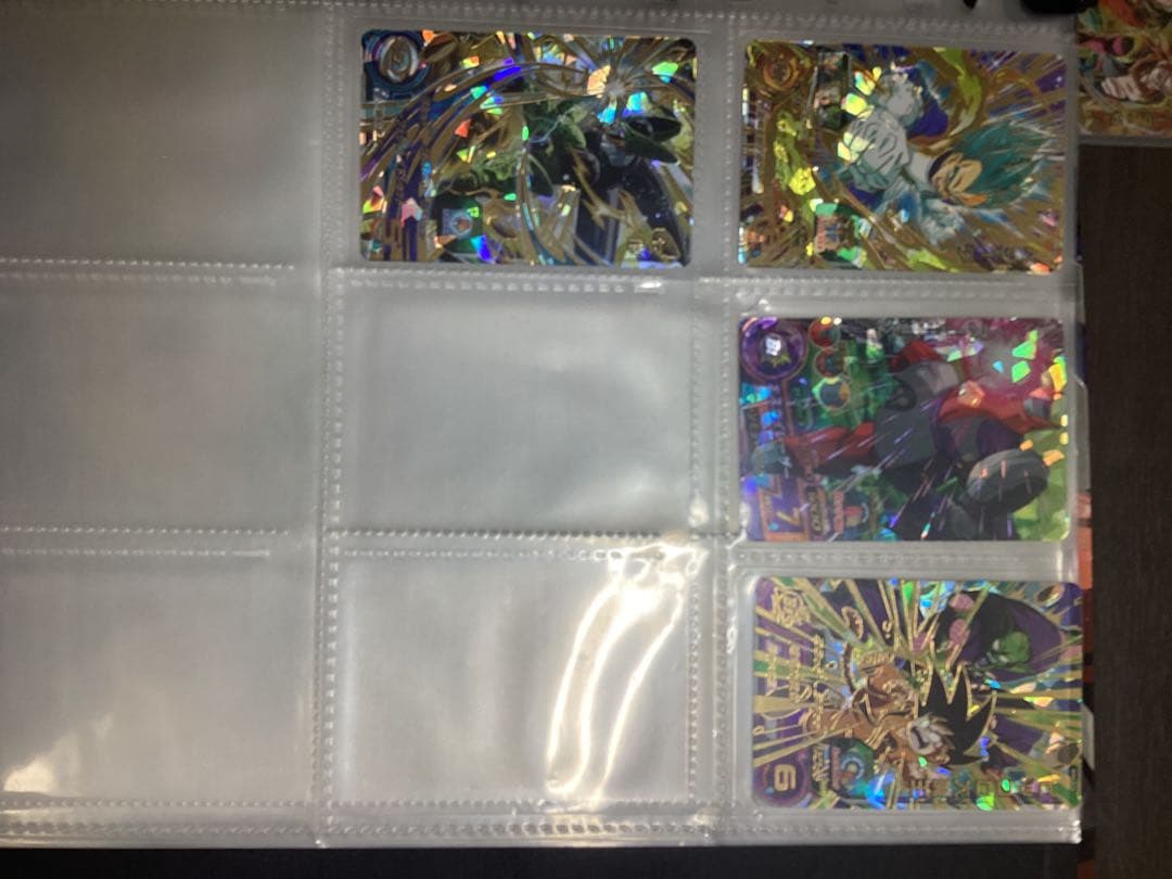 ドラゴンボールヒーローズカードと七周年バインダー