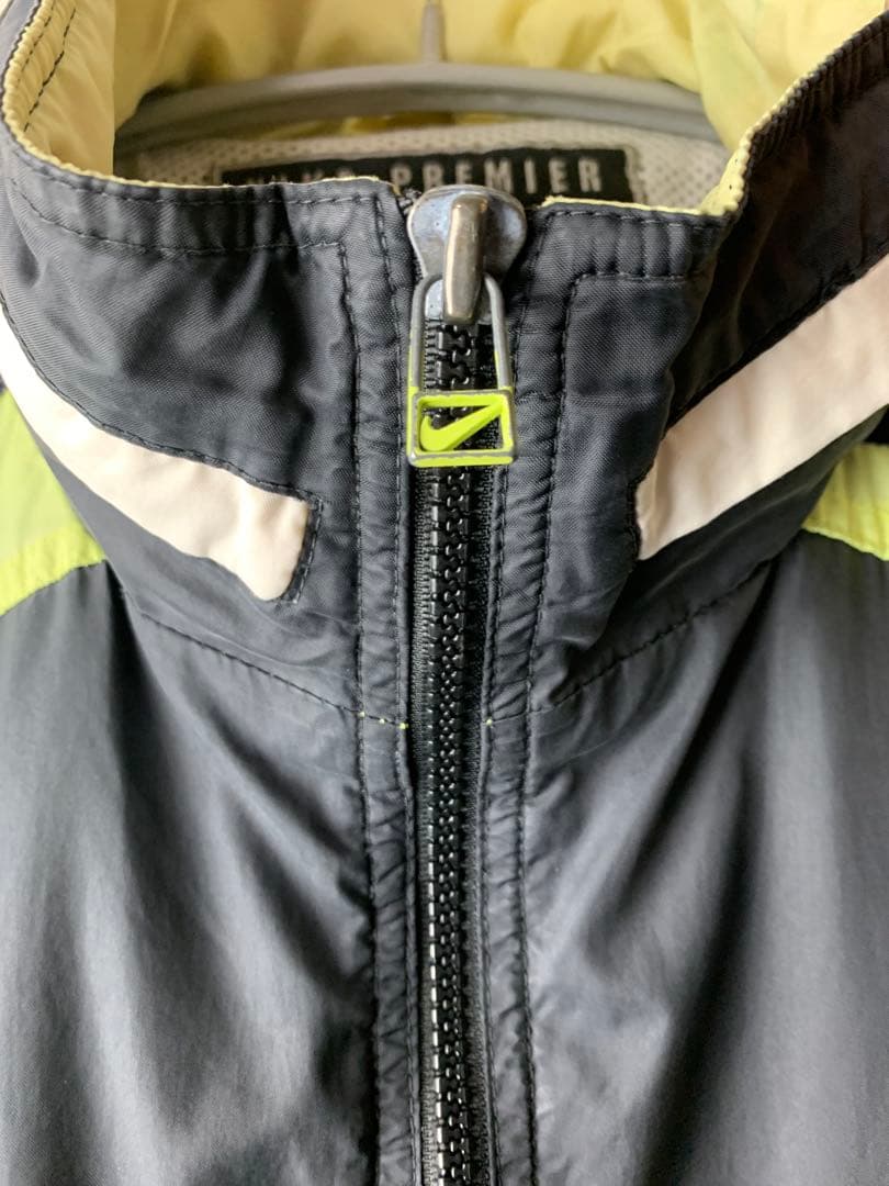 90s NIKE ヴィンテージ　ボルシアドルトムント　ナイロン　ジャケット