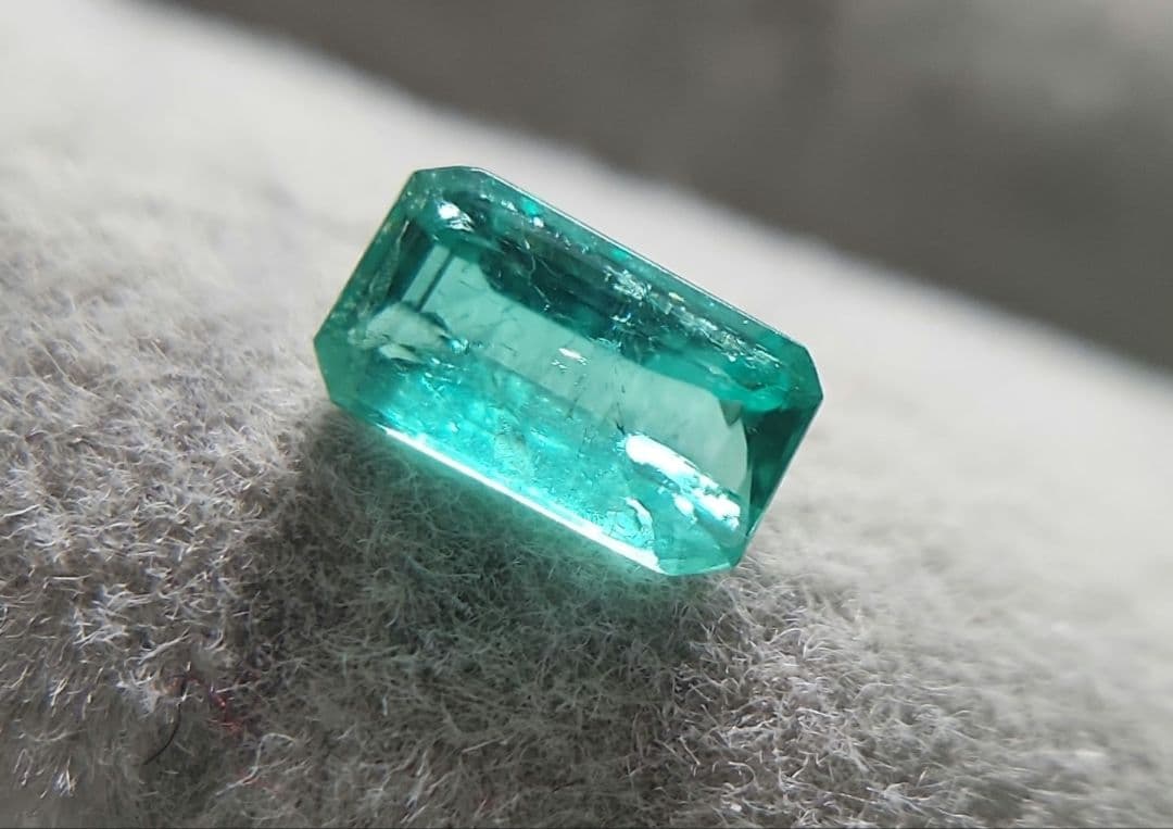 天然エメラルド 0.325ct