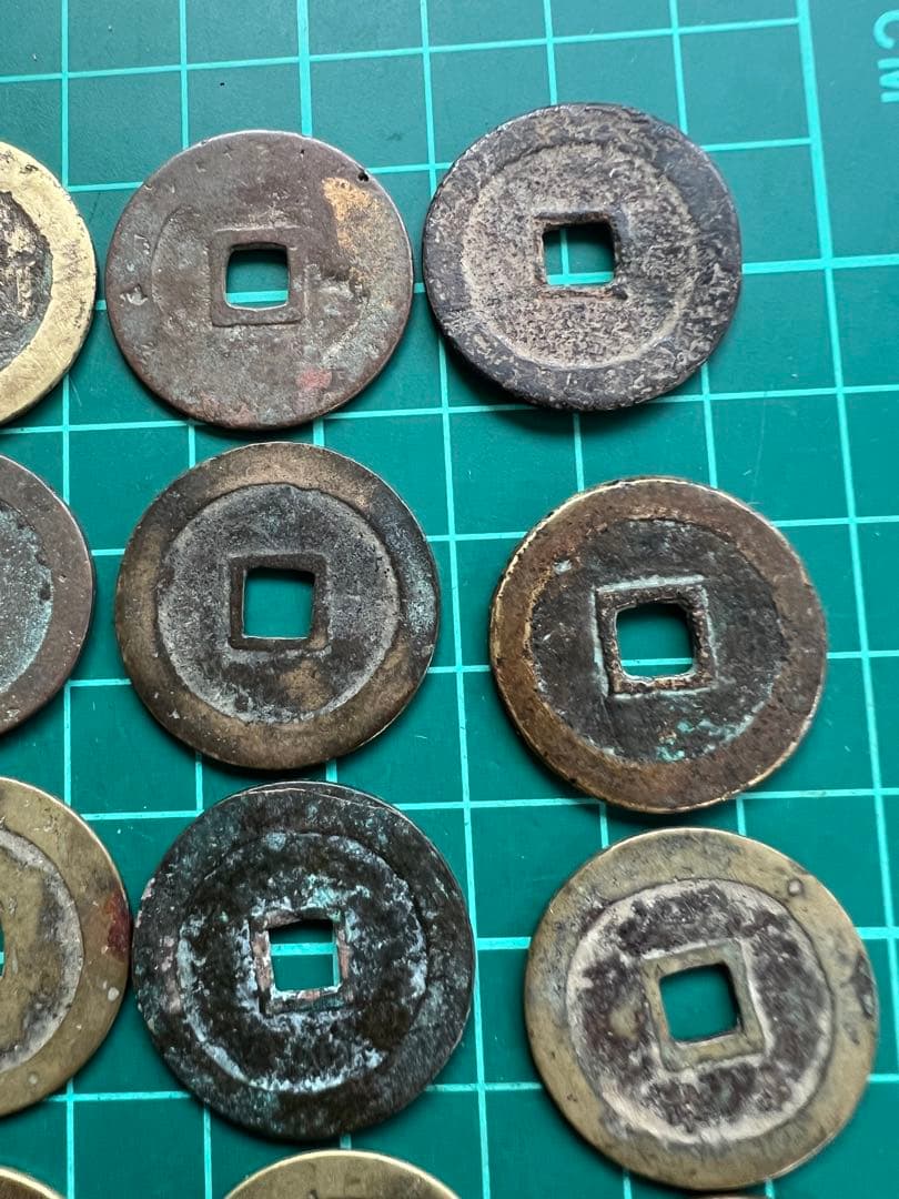 穴銭　中国銭　萬暦通宝　24枚まとめロット
