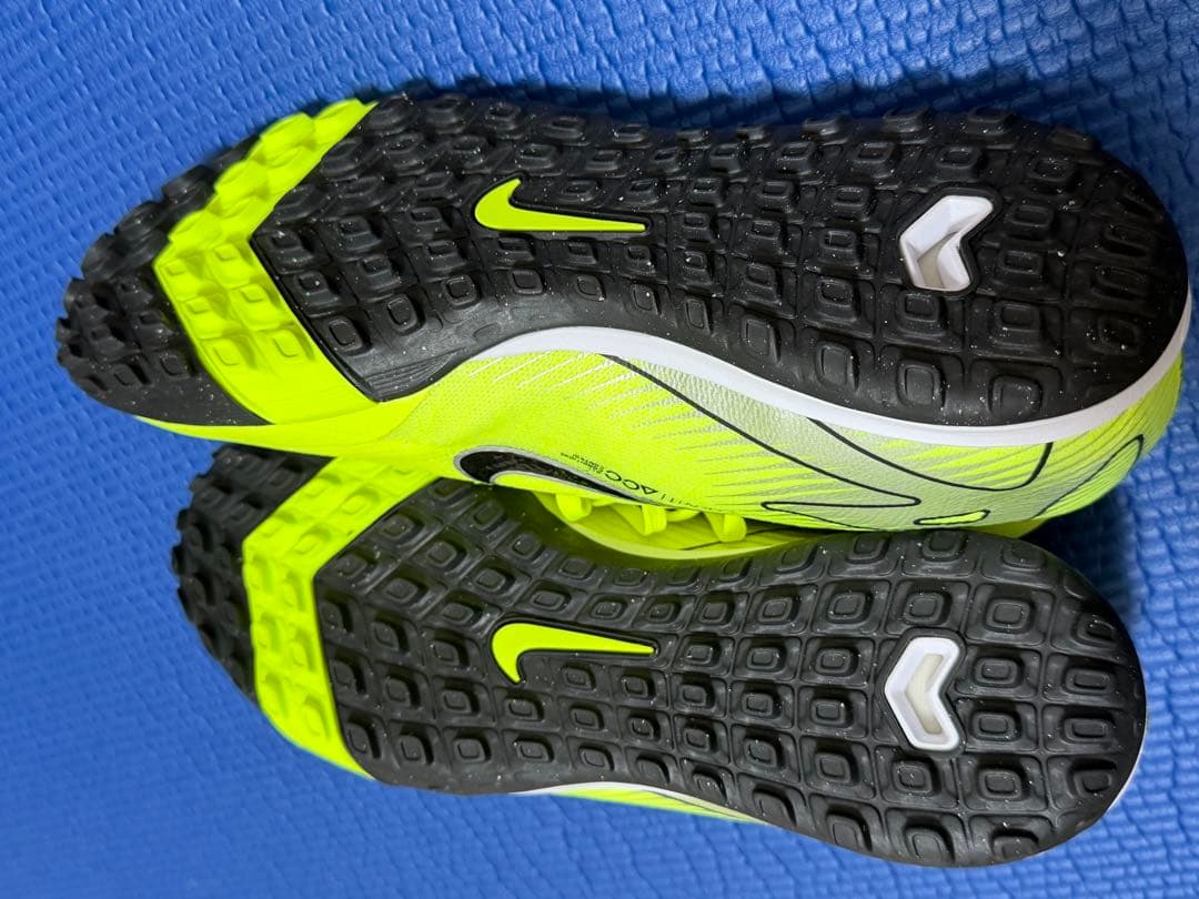 Nike マーキュリアルヴェイパープロ