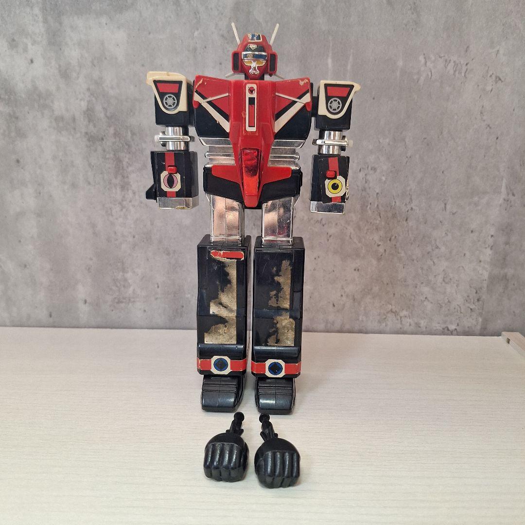 1987年【昭和レトロ】可動式ロボットフィギュア 赤黒